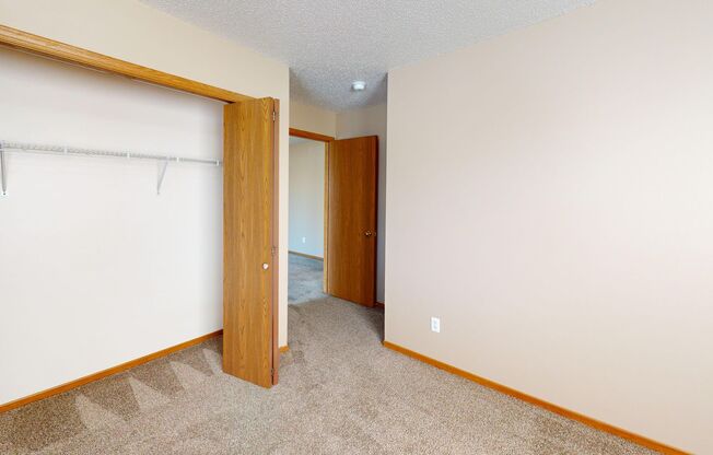 2 beds, 1 bath, 1,088 sqft, $1,195, Unit 3101-214