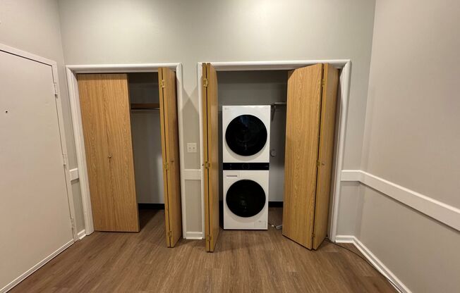 2 beds, 1 bath, 770 sqft, $1,450, Unit 1121