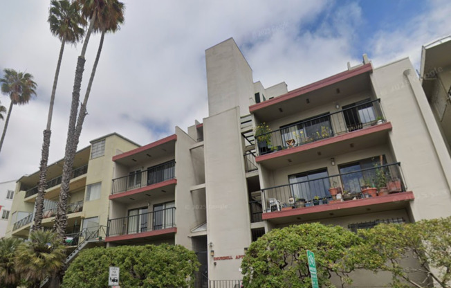 1940 Lakeshore Ave