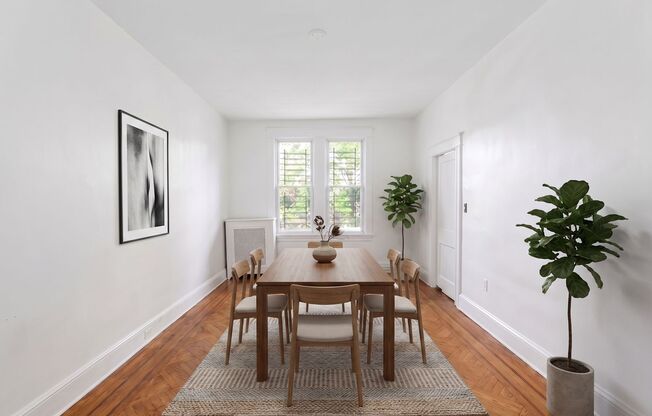 2027! Off Campus Charles Village 4bd/1ba Home with W/D, HW and more!