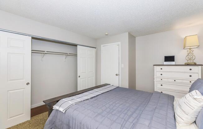1 bed, 1 bath, 560 sqft, $641