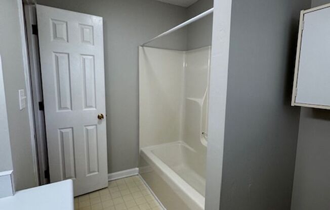 2 beds, 2 baths, $1,185