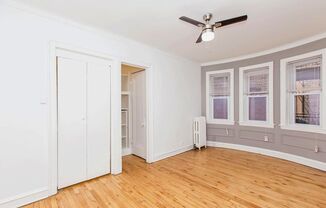 Studio, 1 bath, 450 sqft, $1,197, Unit 206