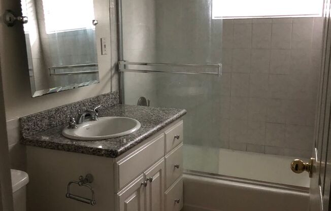 1 bed, 1 bath, $1,795, Unit 9