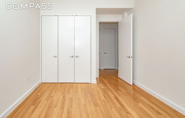 1 bed, 1 bath, 779 sqft, $4,800, Unit 9B