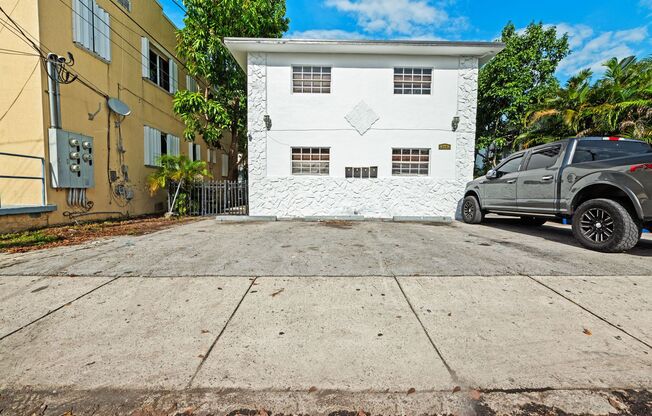 Spacious 3BD / 1BA & 2BD / 1BA Apartment | Prime Miami Location | Near Downtown