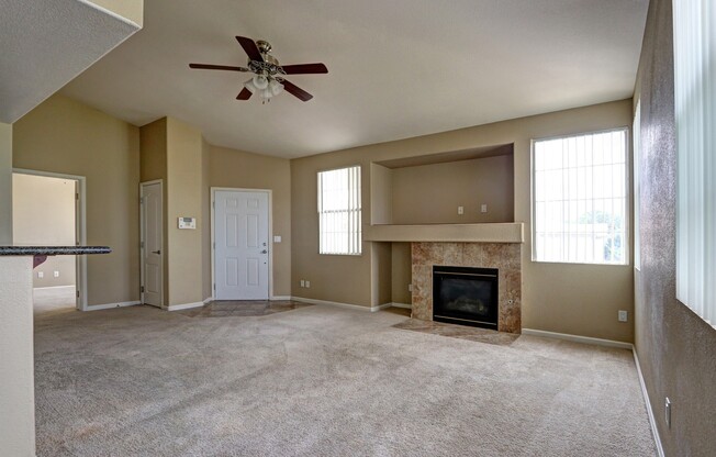 Beautiful 3 bedroom Condo