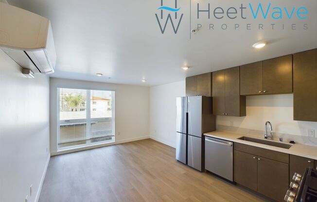 HALF OFF SEPTEMBER, HALF OFF OCTOBER, HALF OFF NOVEMBER!!! Your Perfect 1 Bed 1 Bath Apartment in Hillcrest