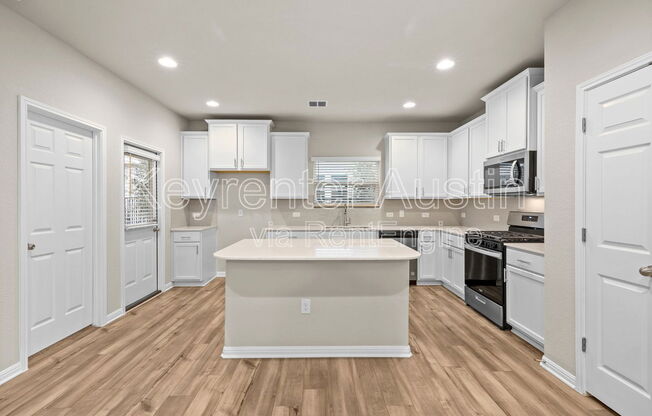 1156 AUTUMN HEATHER DR