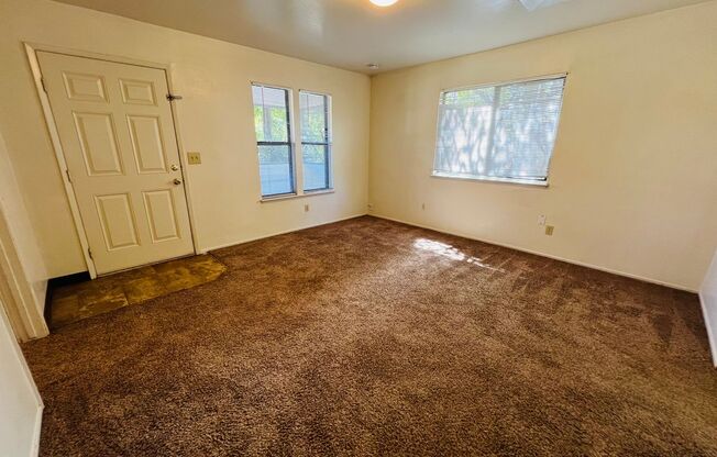 Cozy 2-Bedroom, 1-Bathroom Home in Oroville