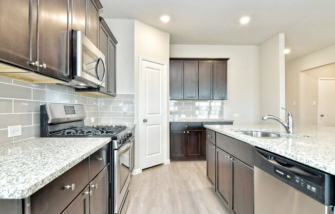 Large 3036 SF Home - 5 Bed/3 Bath + Media Room + Game Room! - Hidden Trails, Bulverde