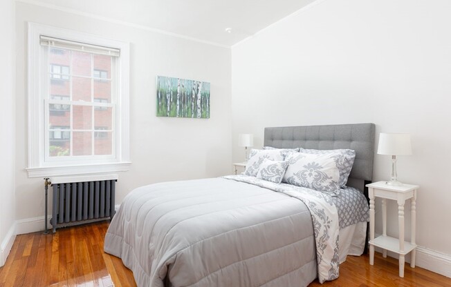 2 beds, 1 bath, 758 sqft, $3,200, Unit 43