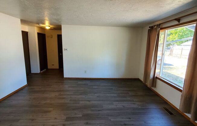 Cox Street 6 Plex