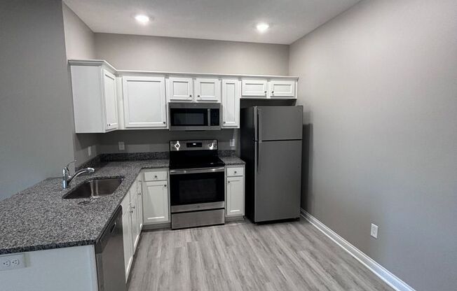 1 bed, 1 bath, 765 sqft, $895, Unit 226 2B