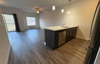 2 beds, 2.5 baths, 1,332 sqft, $2,105, Unit 4888-323