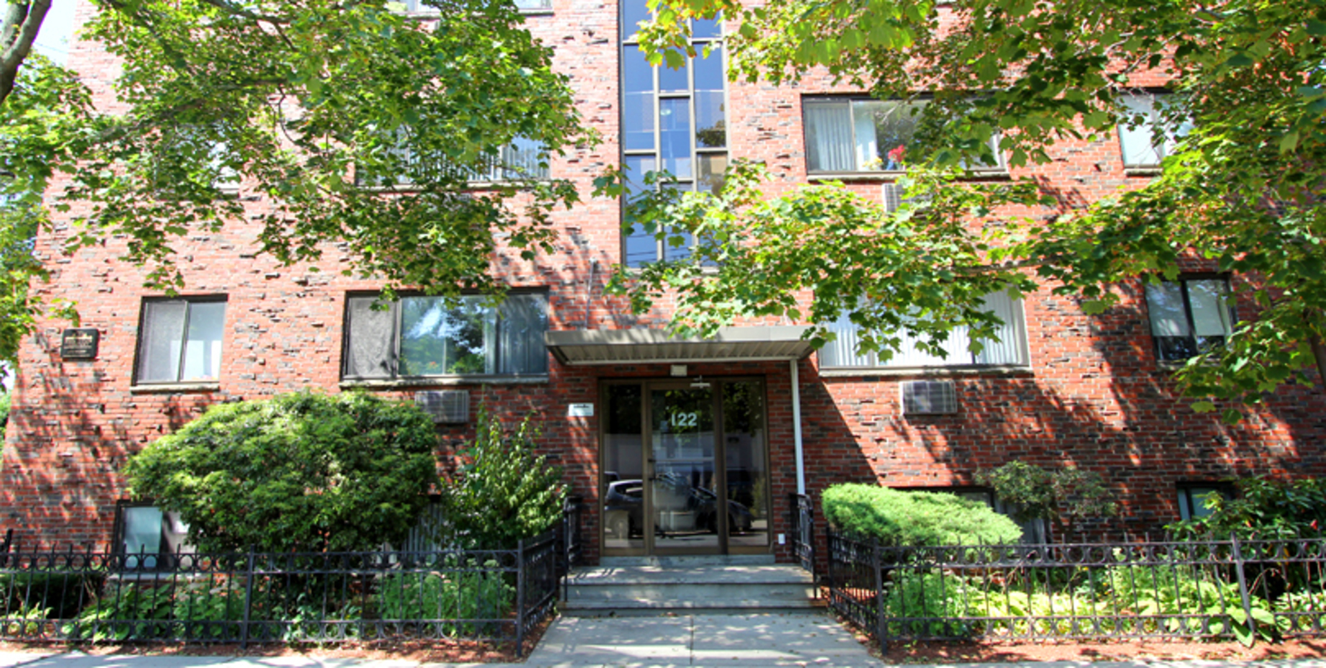 Dustin Street Apartments