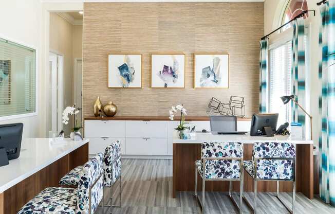 Leasing Office Lobby