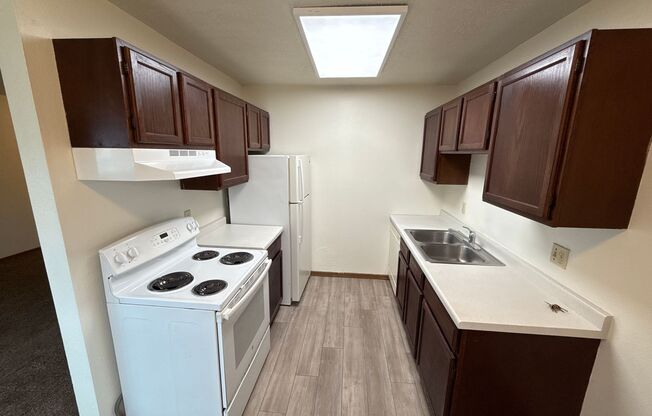 Royal Oaks Apartments