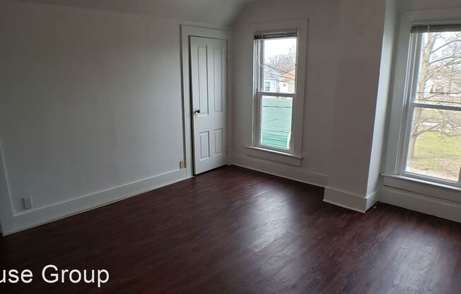 3010 McArthur Dr
