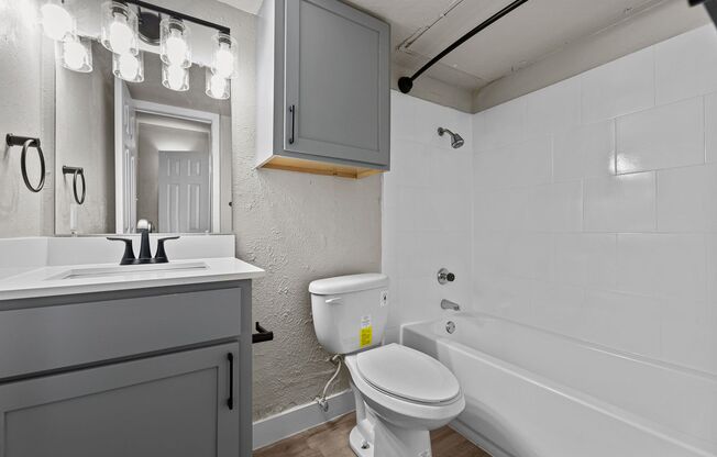 1 bed, 1 bath, 495 sqft, $800, Unit 214