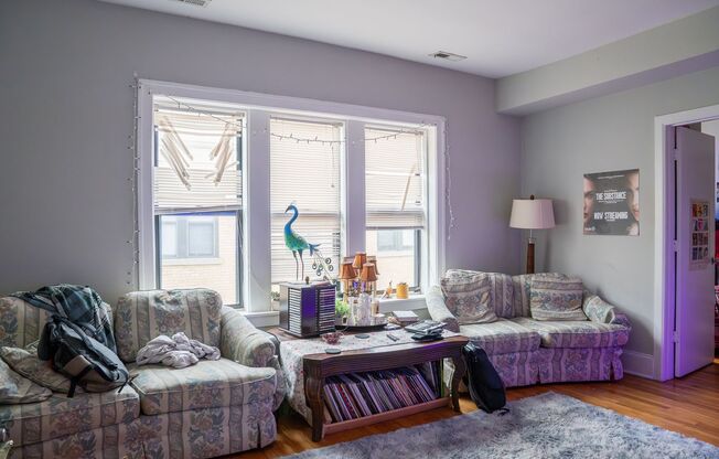 2 beds, 1 bath, 700 sqft, $1,775, Unit 3002-3N