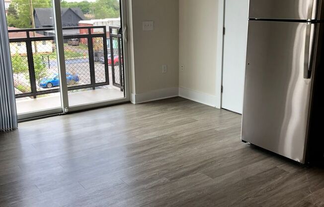 2 beds, 2 baths, 600 sqft, $1,799, Unit 219