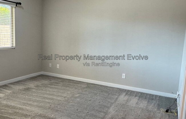 5 beds, 3 baths, 2,033 sqft, $2,990