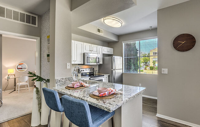 Welcome to Regents Court