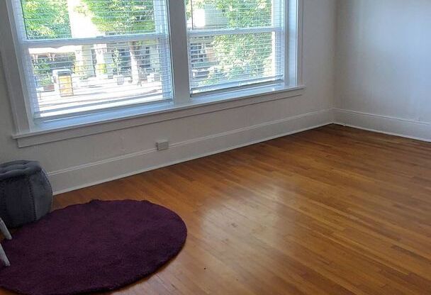 Studio, 1 bath, 412 sqft, $1,389, Unit 104