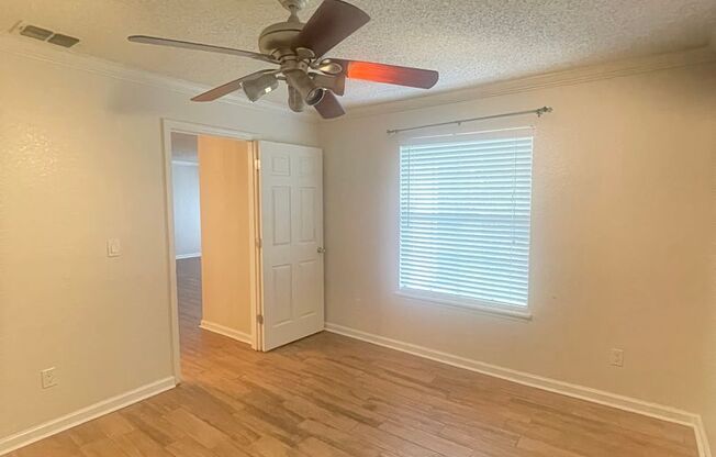 2 beds, 2 baths, $1,595