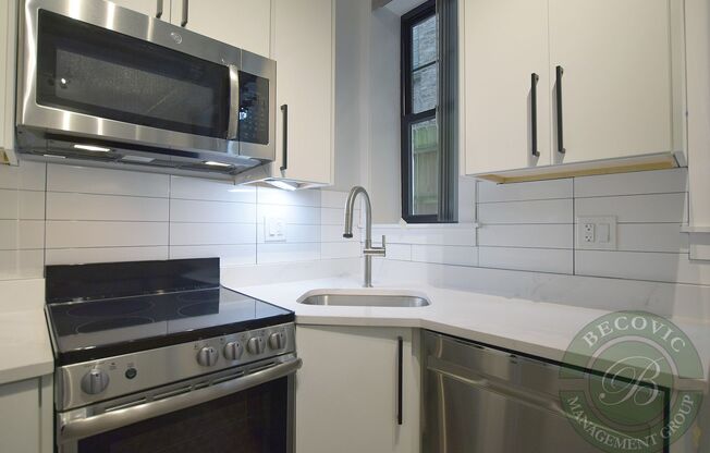 Studio, 1 bath, 280 sqft, $1,480, Unit 104