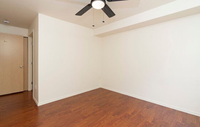 2 beds, 1 bath, 824 sqft, $2,595, Unit #207