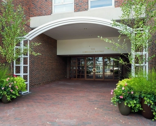 2 beds, 2 baths, 1,210 sqft, $5,500, Unit W907