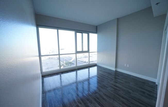 2 beds, 2 baths, $2,695, Unit Parcel #:  162-20-311-075