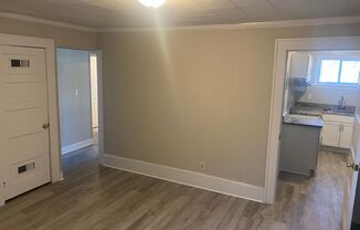 2 beds, 1 bath, 685 sqft, $895, Unit 1