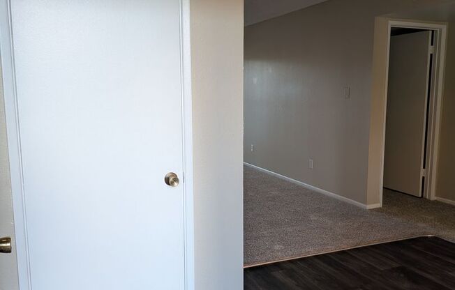 2 beds, 2 baths, 900 sqft, $1,425, Unit 223