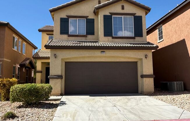 2 story home in NLV
