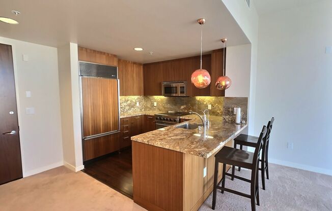 Luxury 1 Bedroom Condo at Axis on the 20th Floor – Custom Finishes Throughout, Beautiful Views!
