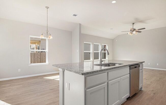 NEVER LIVED IN Spacious 4 Bedroom / 1 Story In Willis