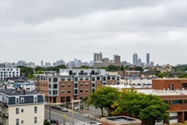 2 beds, 1.5 baths, 840 sqft, $2,900, Unit 604