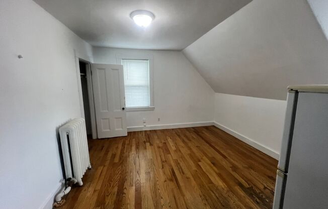 240 Crescent LLC