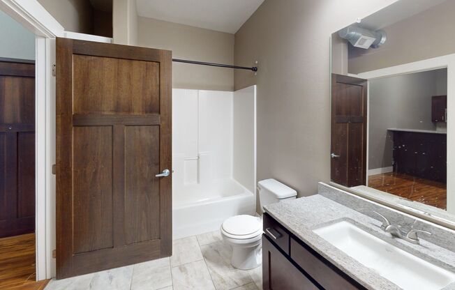 1 bed, 1 bath, 717 sqft, $1,200, Unit 115-112 (The Pearl)