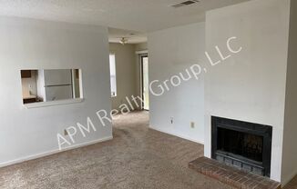 Duplex in convenient location