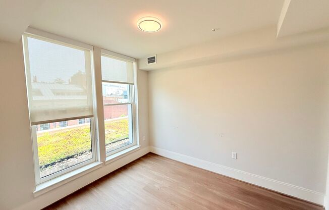 1 bed, 1 bath, $4,000, Unit 502