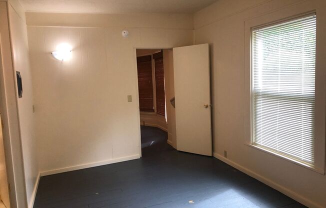 1 bed, 2 baths, 800 sqft, $1,195, Unit #1