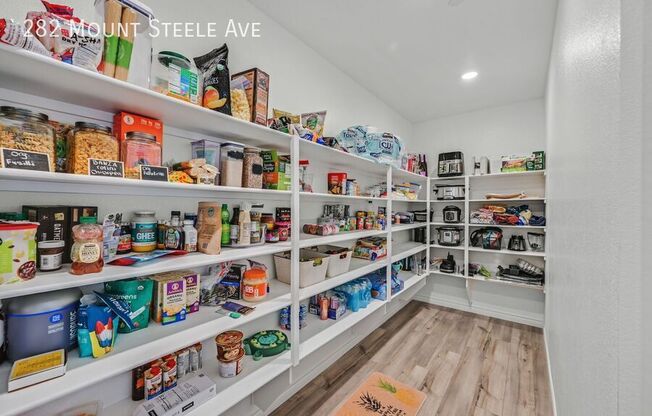 282 MT STEELE AVE