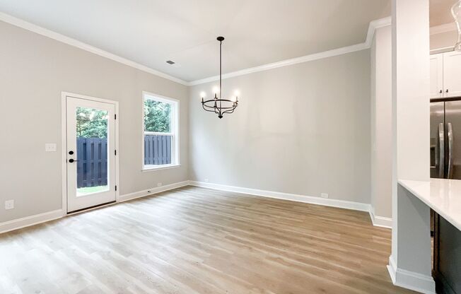 3 beds, 2.5 baths, $2,800