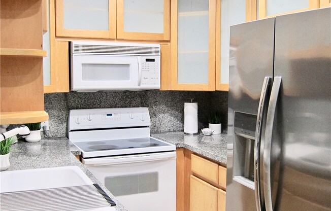 2 beds, 2 baths, 974 sqft, $3,975, Unit 602