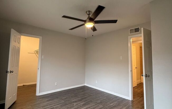 2 beds, 2 baths, 931 sqft, $1,003, Unit 04-0401