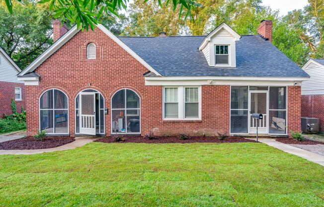 Live in the Heart of Shandon – Stylishly Renovated Duplex with Charm & Convenience